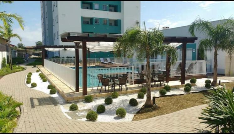 Apto Em Easy Club Encantador Com Piscina. Apartment Piçarras Exterior foto